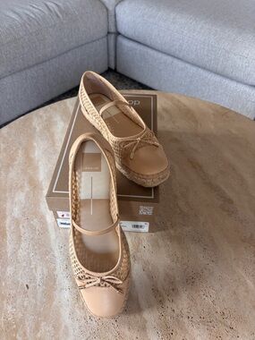 Dolce Vita Tan Woven Ballet Flats with Bow